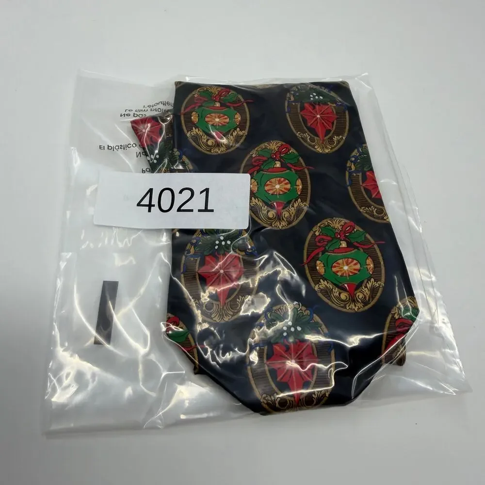 Vintage Jolly Holly Christmas Holiday Novelty Tie